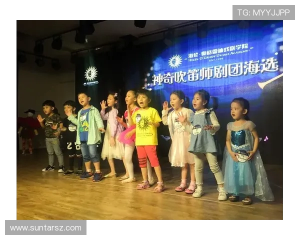 李晓旭的成长之路：从默默无闻到闪耀舞台的奋斗历程与心路历程
